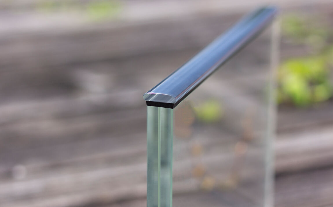 Float-Extraweiß-Glass-Stripe-schwarz