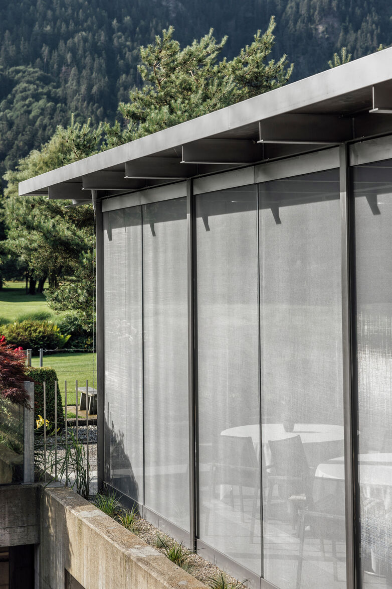 flachglas-gm lamimartex-metall im glas-golfplatz domat-domat ems-manuel paul(8)