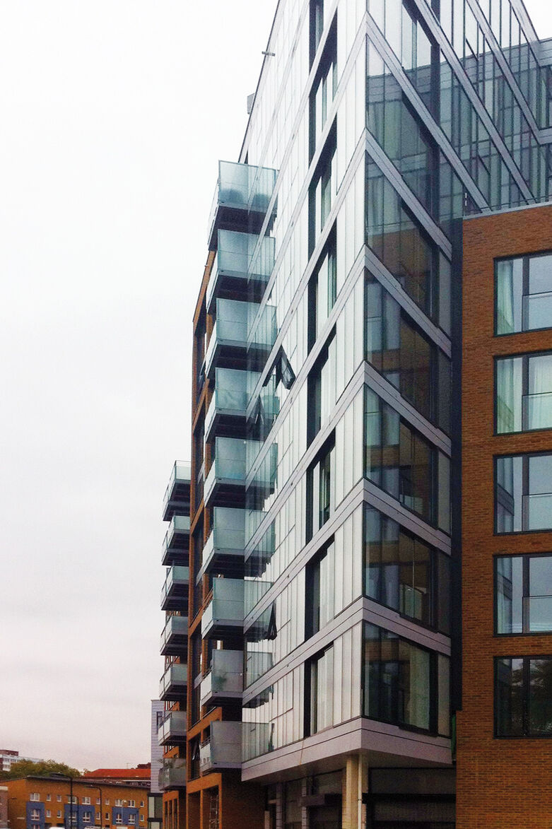 schiebesystem-GM Toproll 15/24-GM Schiebesysteme-Windlast-Hochhaus-Haggerston-England-Oliver Heissner