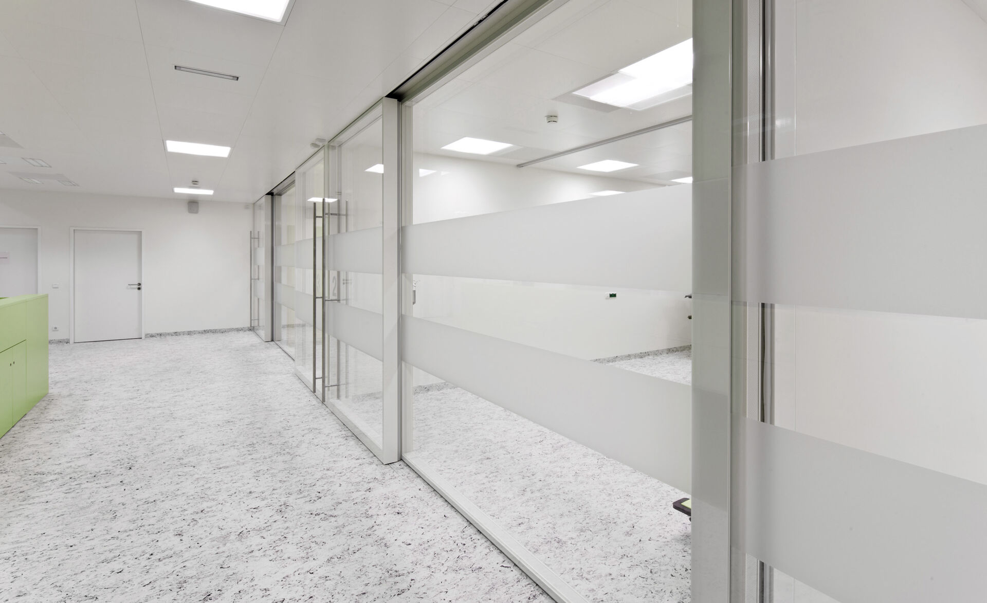 glastrennwand-GM Martition Plus-glaswand-krankenhaus-LKH Bludenz