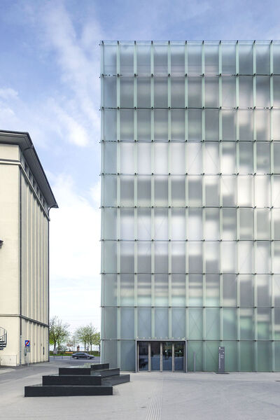 GM Kub Kunsthaus